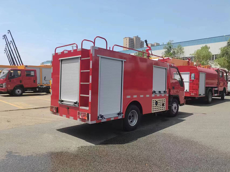 洒水泵绿化喷洒福田小卡2单排1.8方方罐