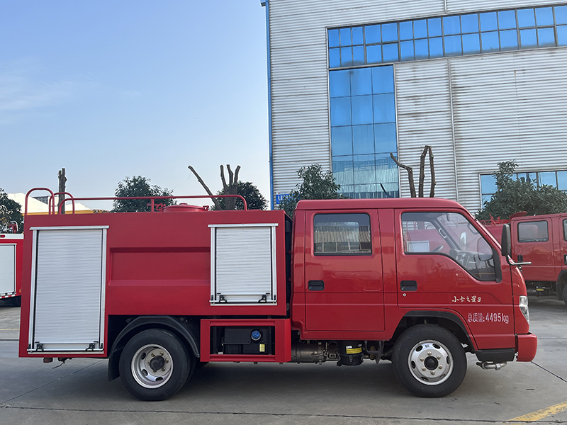 绿化喷洒福田小卡3双排1.5方方罐